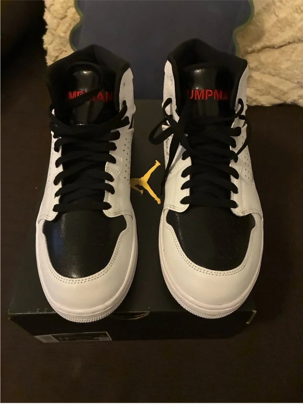 Michael Jordan Access Black & White Mid-Top Men's Basketball Shoes NEW size 11.5